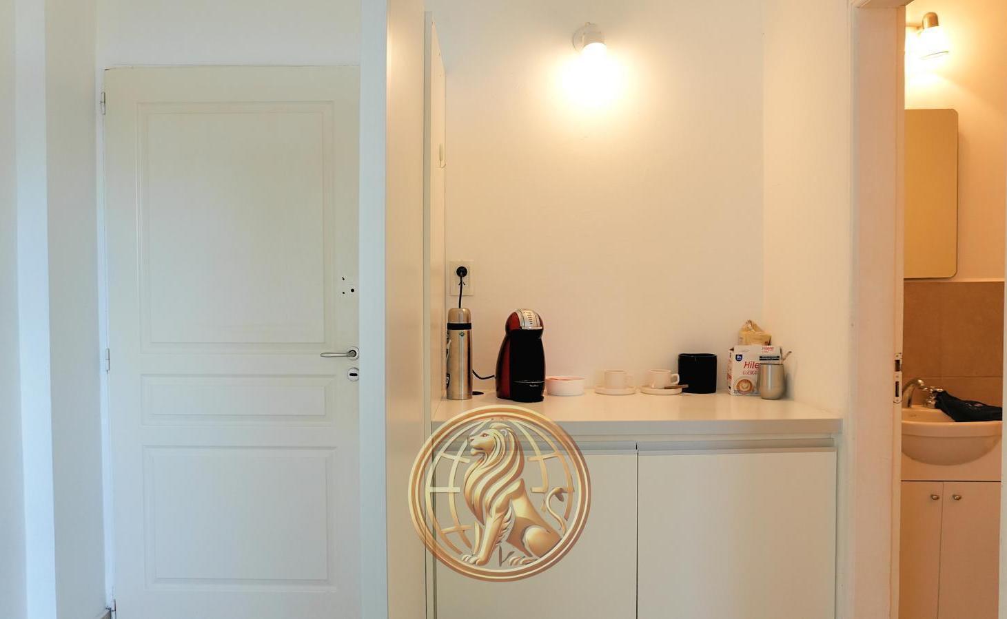 Foto de Venta Monoambiente Pinamar centro con cochera en Paseo El Ágora, imagen 4