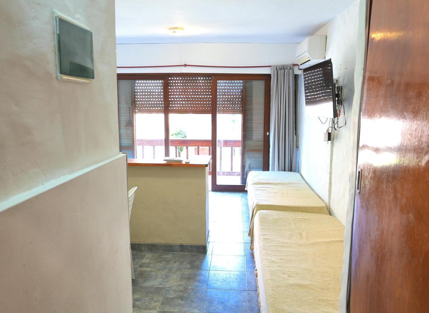 Foto de Venta Departamento Pinamar centro a cuadras del mar y del centro, imagen 2