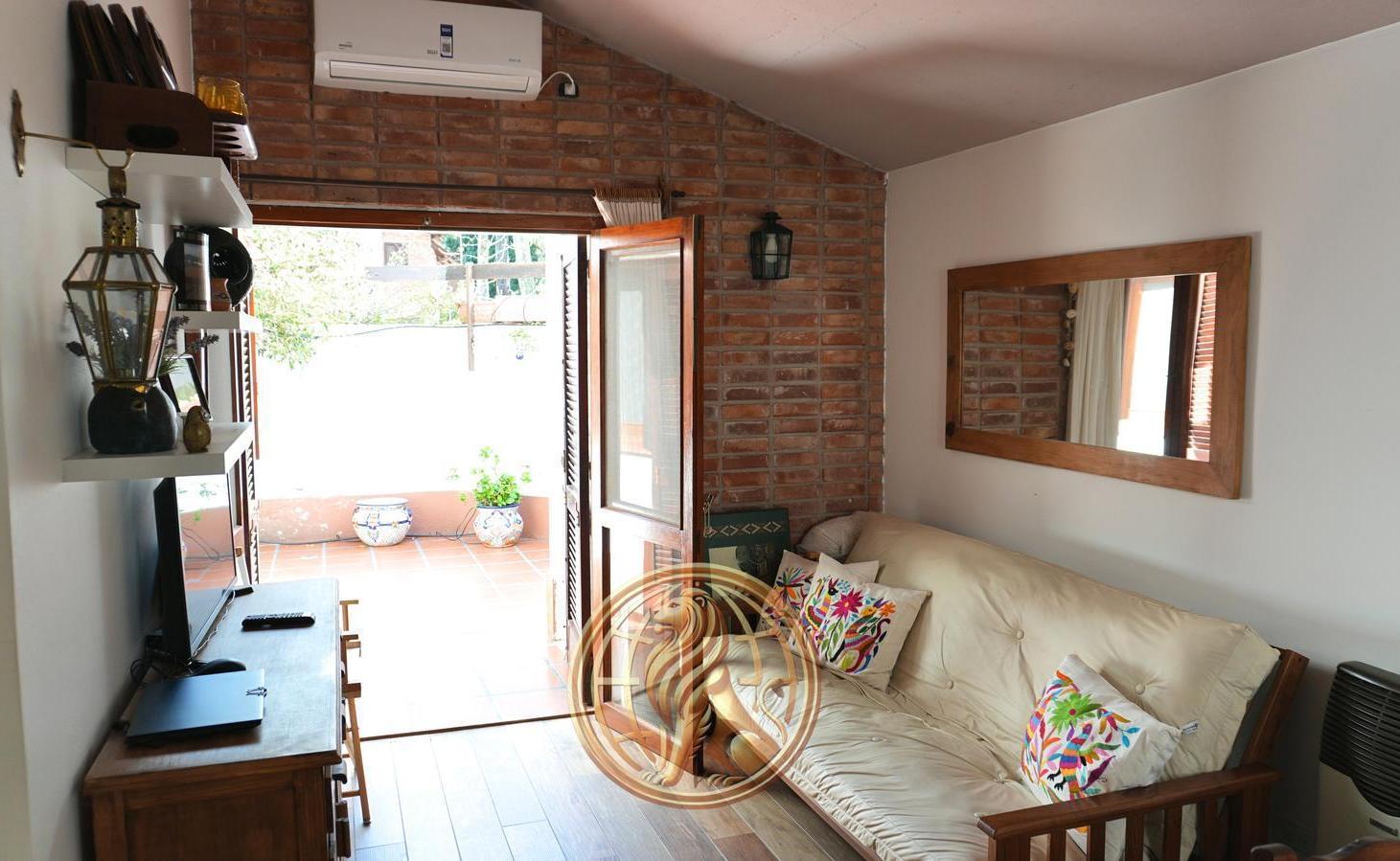 Foto de Venta PH Pinamar Dúplex 4 ambientes gas natural Oportunidad, imagen 1