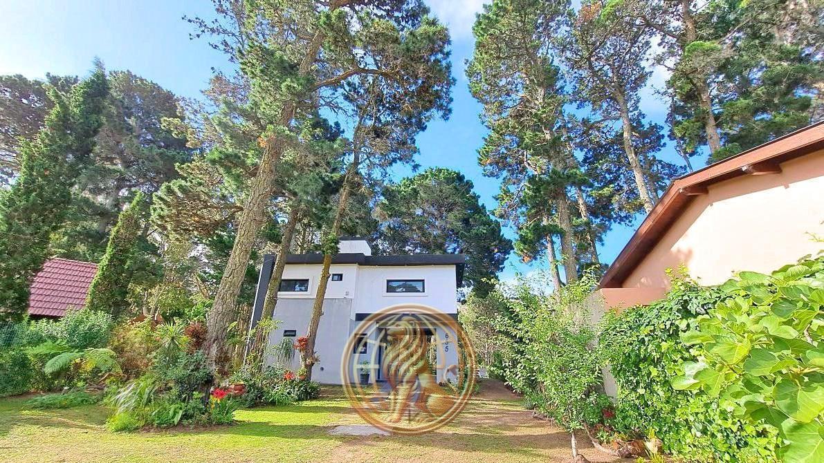 Foto de Venta Casa La Lucila del Mar 4 ambientes, imagen 3