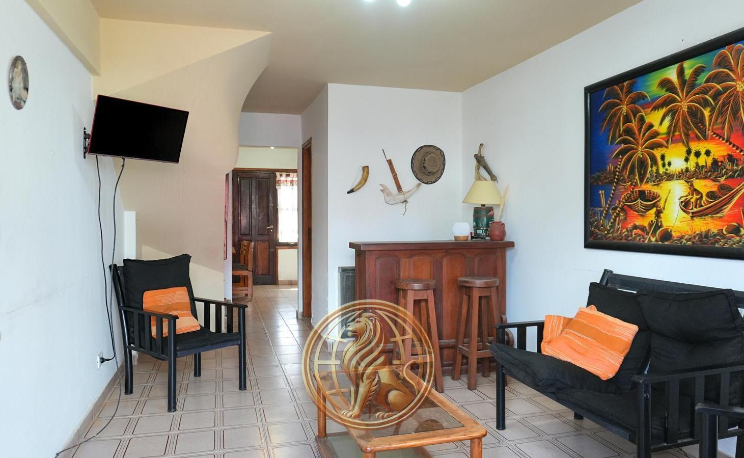 Foto de Venta Tríplex Villa Gesell a una cuadra del mar Oportunidad, imagen 3