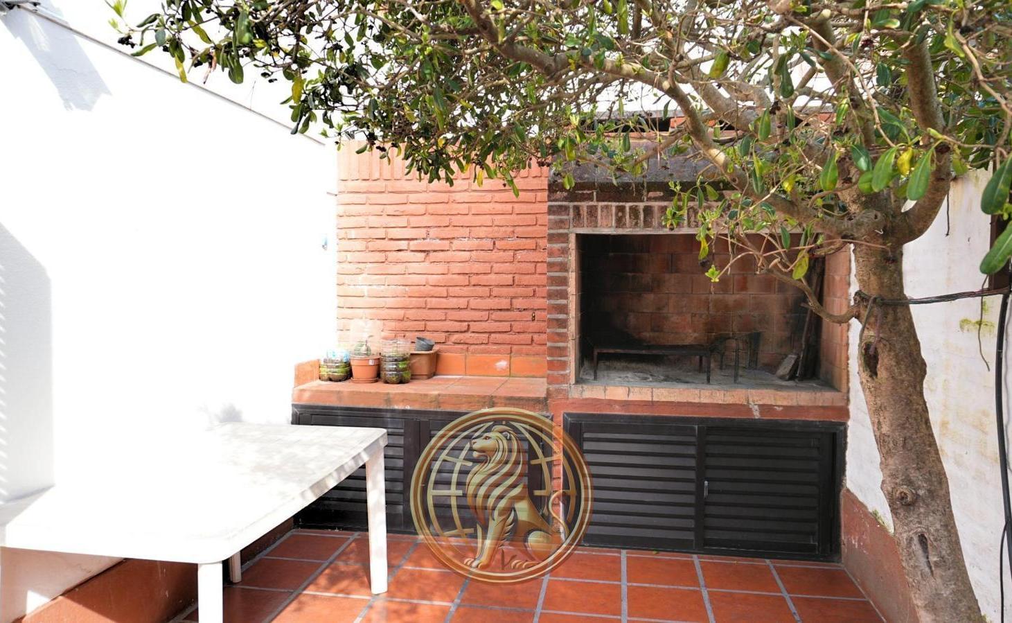 Foto de Venta PH Pinamar Dúplex 4 ambientes gas natural Oportunidad, imagen 3