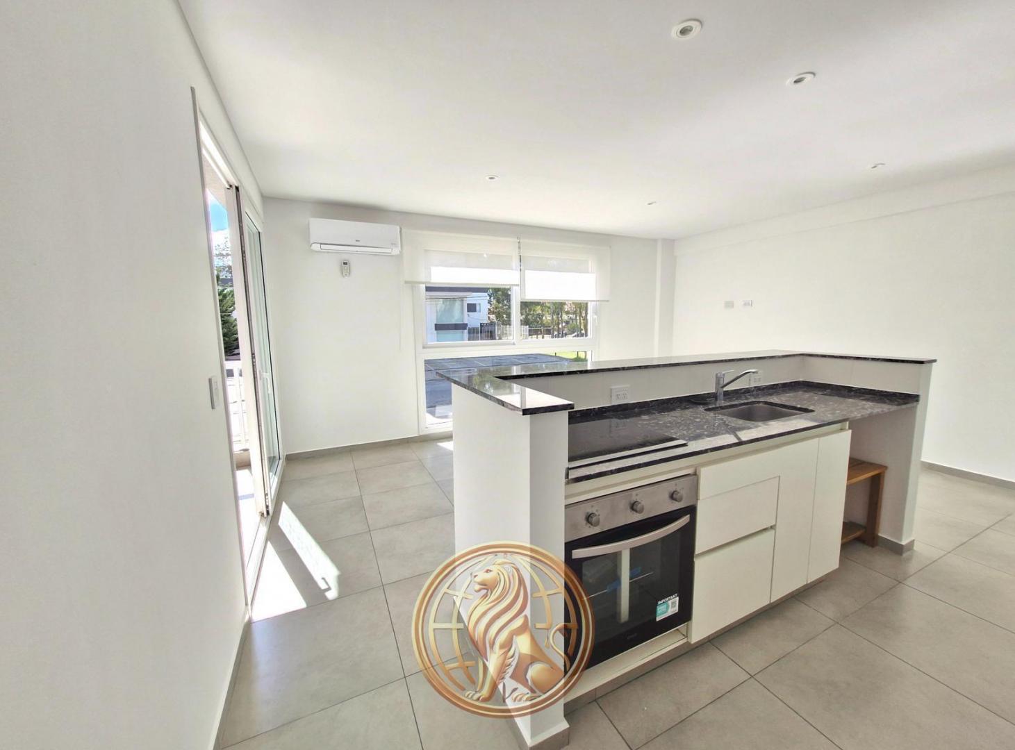Foto de Venta Departamento Pinamar Centro 3 ambientes Cochera y piscina, imagen 5