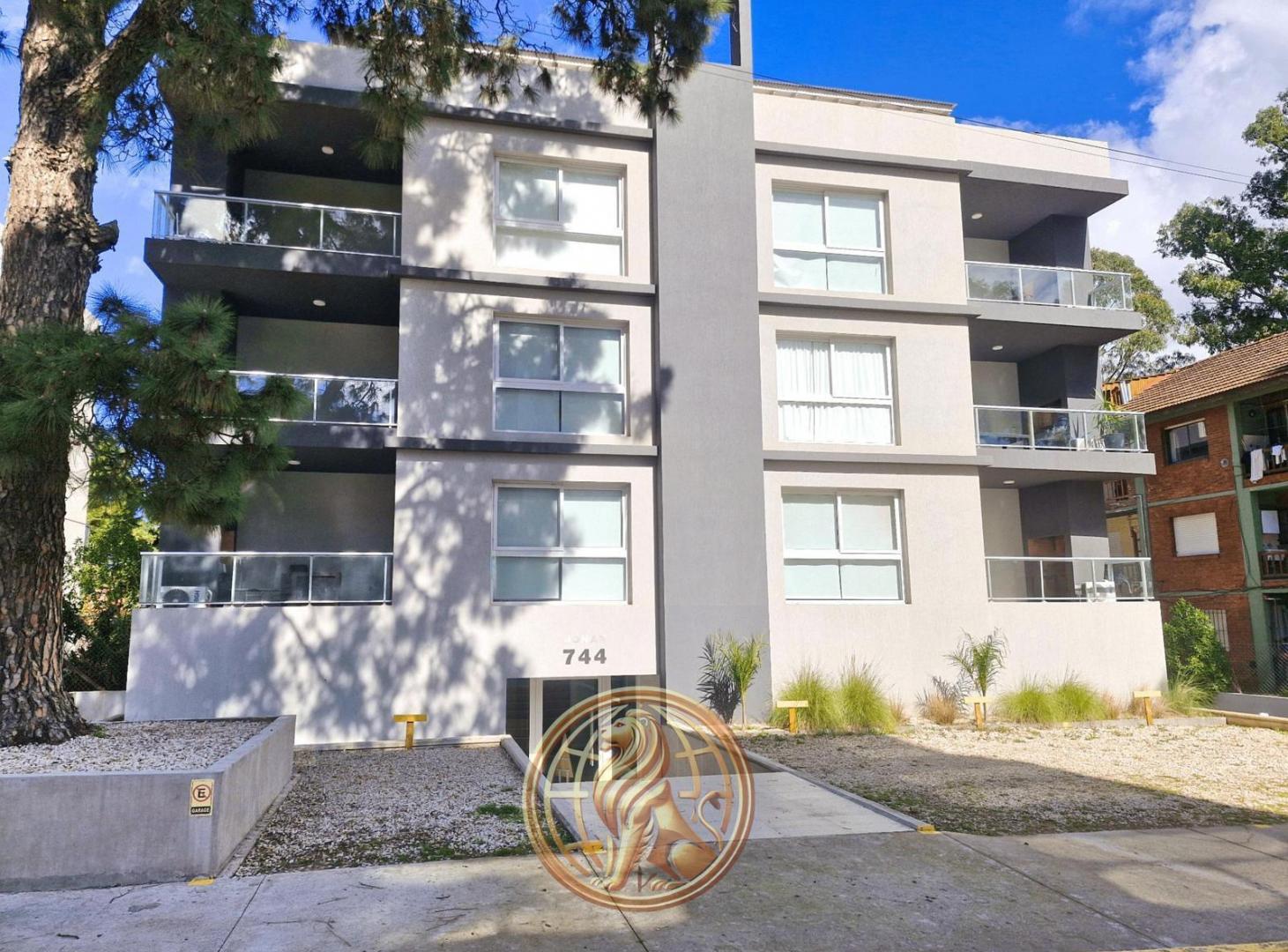 Foto de Venta Departamento Pinamar Centro 3 ambientes Cochera y piscina, imagen 2