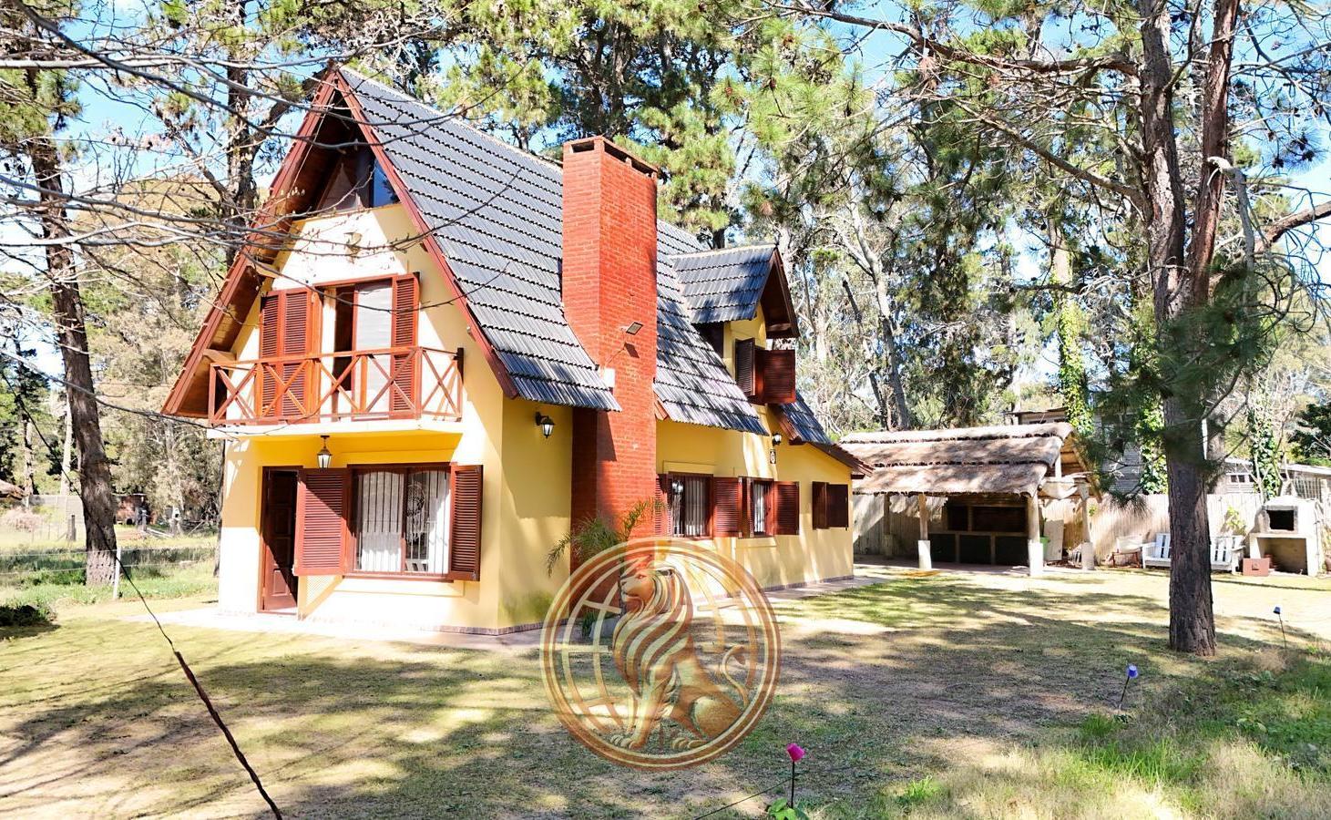 Foto de Venta Casa en La Lucila Del Mar Oportunidad, imagen 2