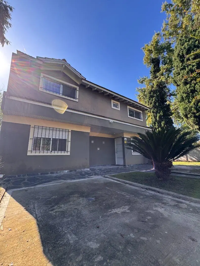 VENTA CASA QUINTA 6 AMBIENTES CON PILETA EN DEL VISO, PILAR 2