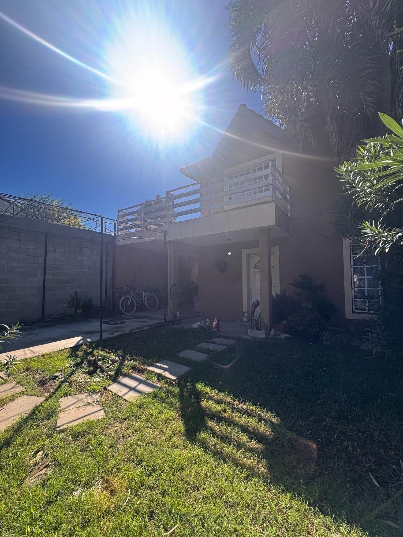 Foto de VENTA CASA 4 AMBIENTES CON TERRAZA Y PILETA EN DON TORCUATO, imagen 4