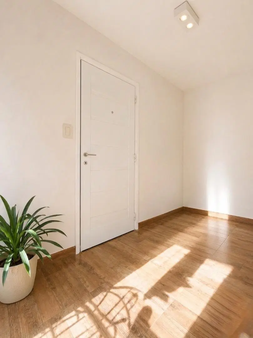 VENTA CASA 5 AMBIENTES CON PILETA A LAGUNA EN ESCOBAR 8