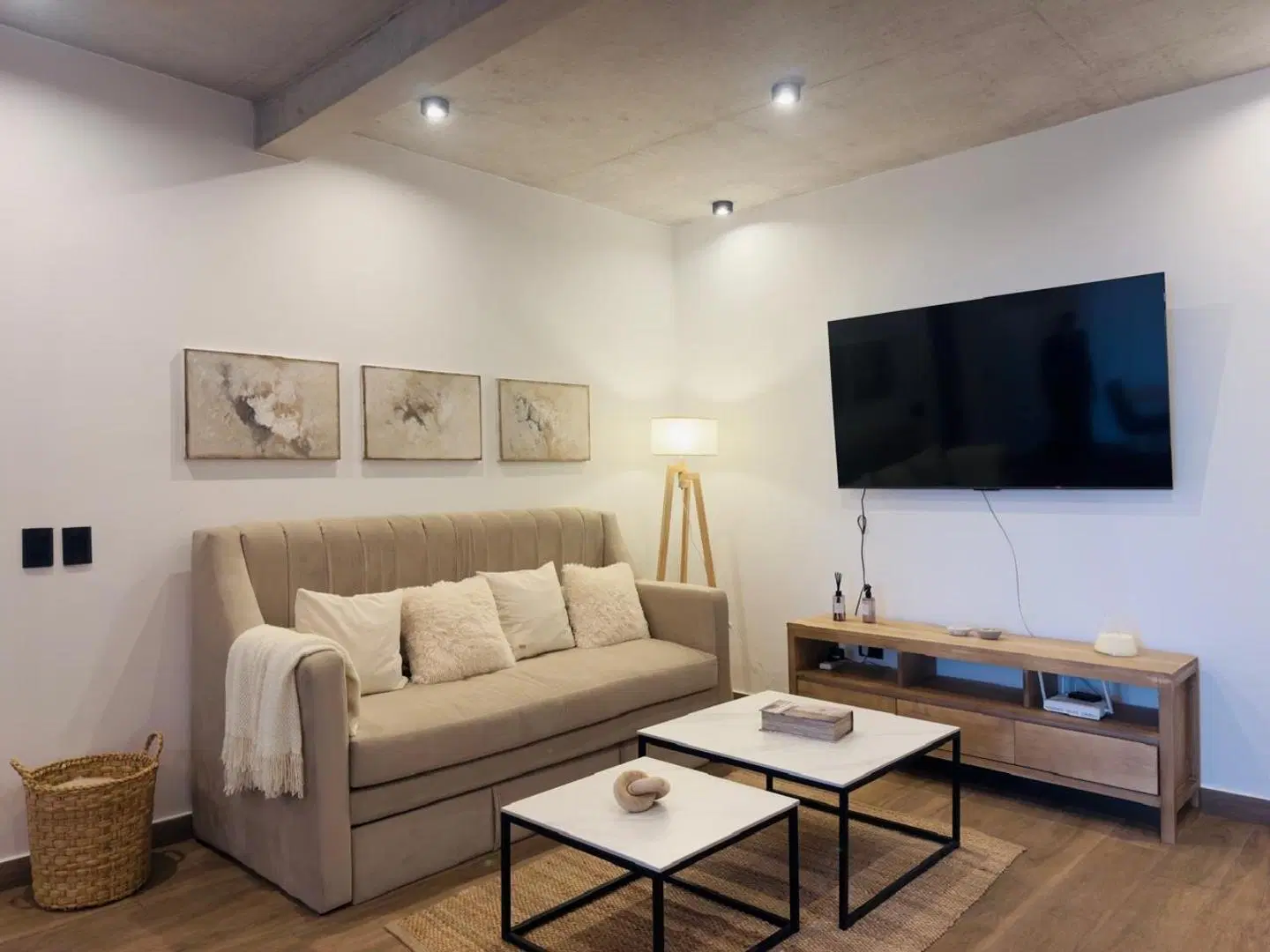 VENTA DEPARTAMENTO 3 AMBIENTES AMOBLADO EN COMPLEJO, PINAMAR 2