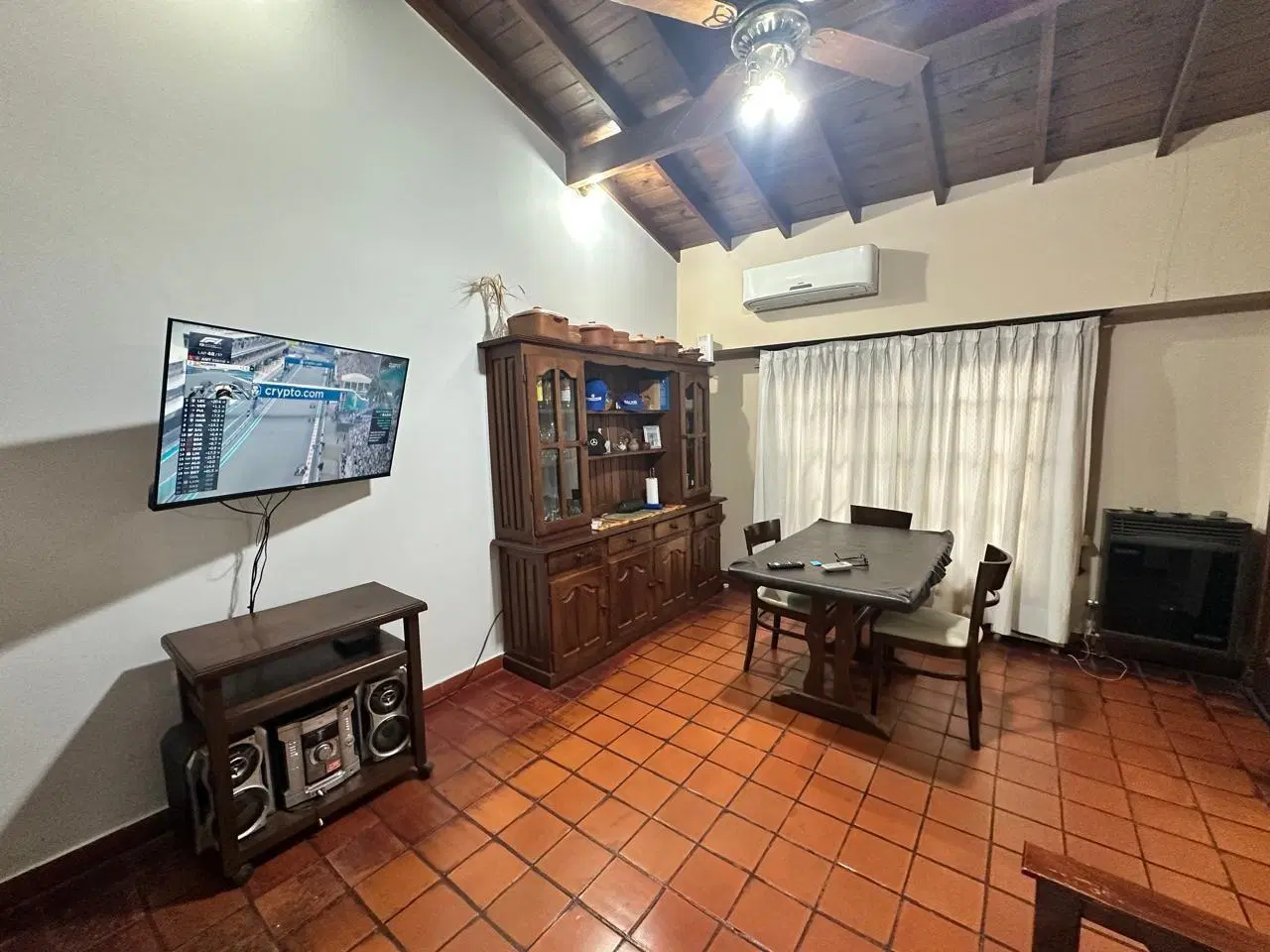 venta de casa ,Villa Udaondo,3 ambientes 4