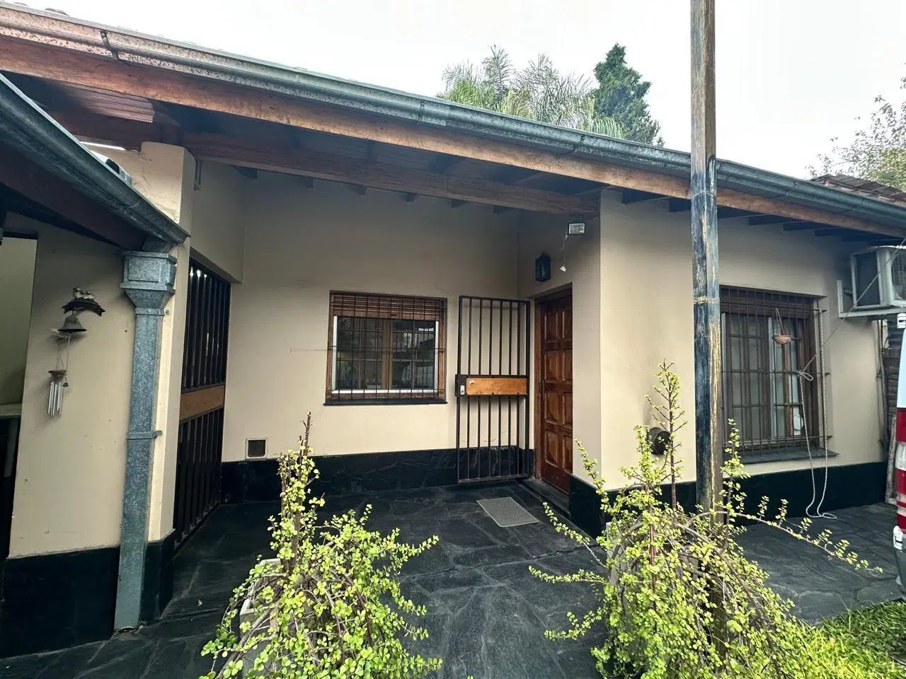 venta de casa ,Villa Udaondo,3 ambientes 3