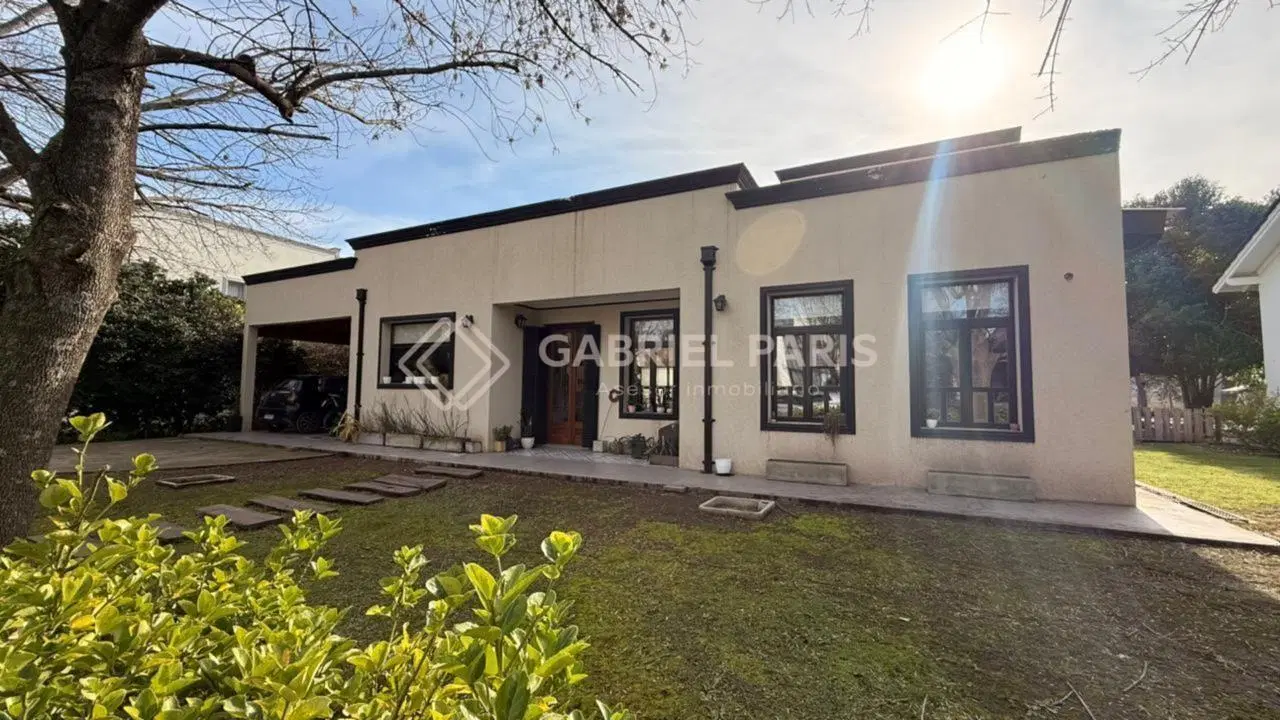 Casa 5 ambientes 3 dormitorios. | Avenida gaona 1