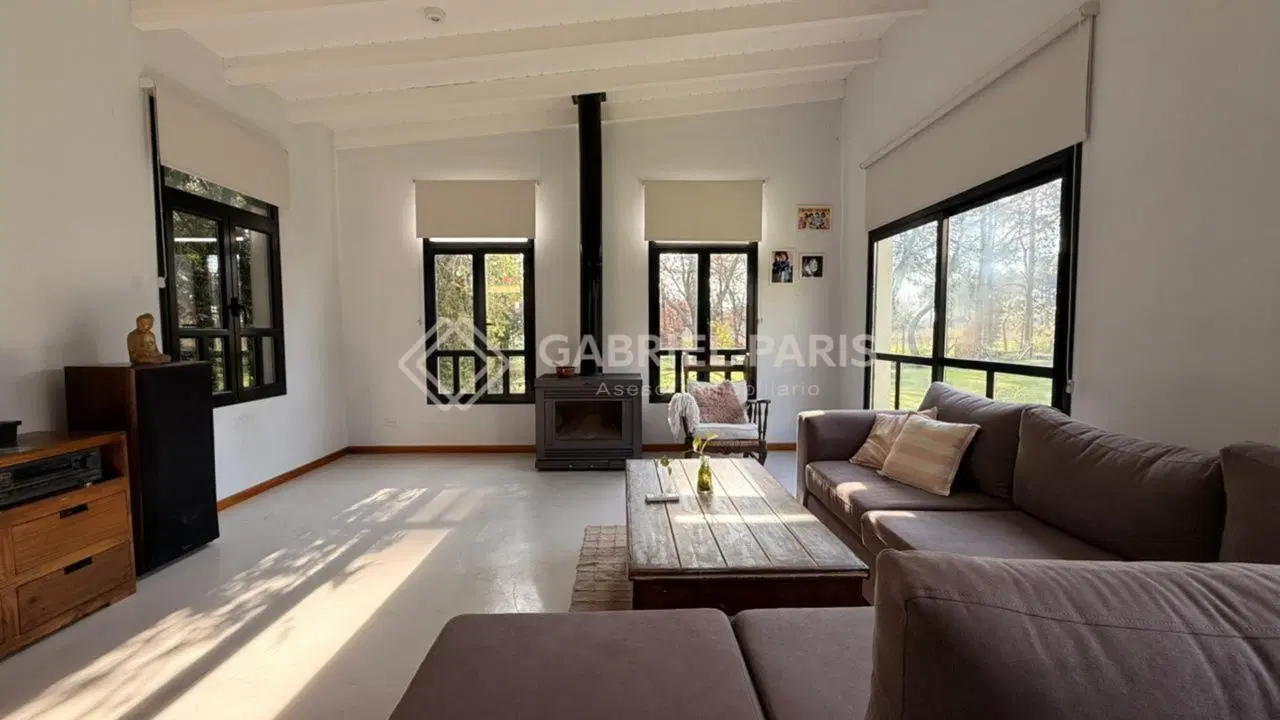 Casa 5 ambientes 3 dormitorios. | Avenida gaona 8
