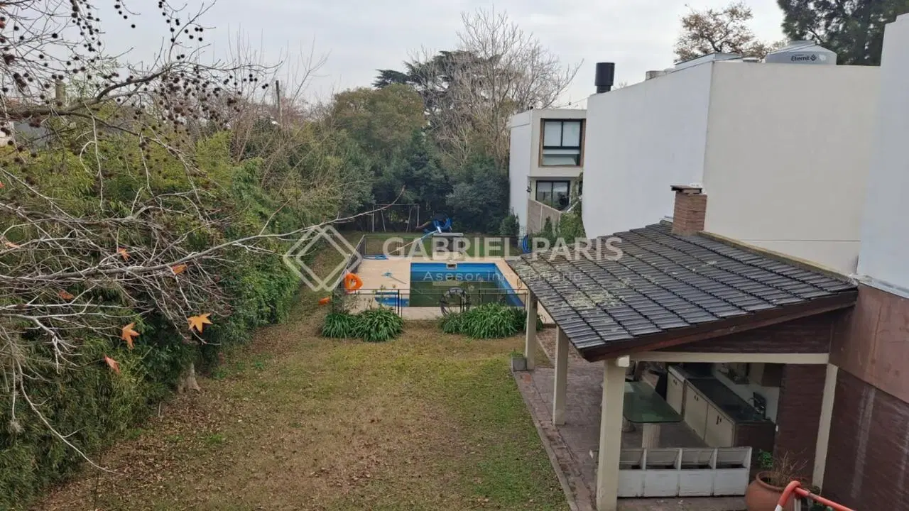 Casa 5 ambientes. | De la Tradicion 2391 8