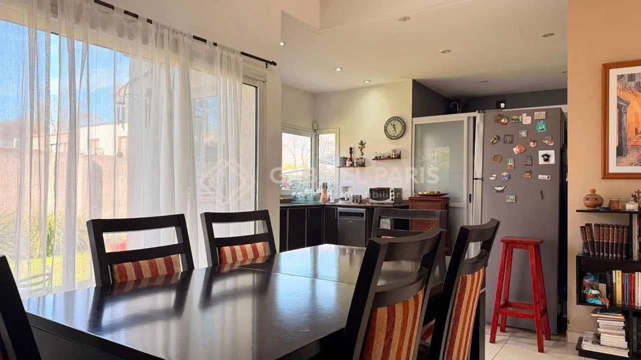 Casa 4 ambientes. | MARTIN CASTRO 2338 2