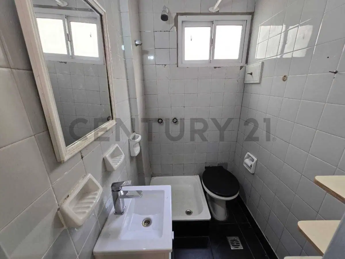 VENTA MONOAMBIENTE C/ BALCON - MONSERRAT 4