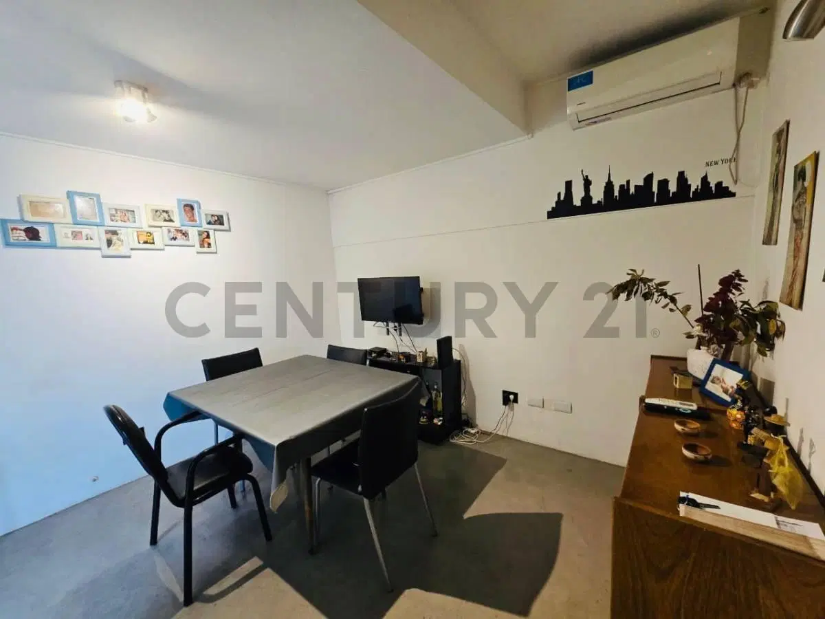VENTA DEPARTAMENTO 3 AMBIENTES C/ TERRAZA COMPARTIDA - VERSALLES 5