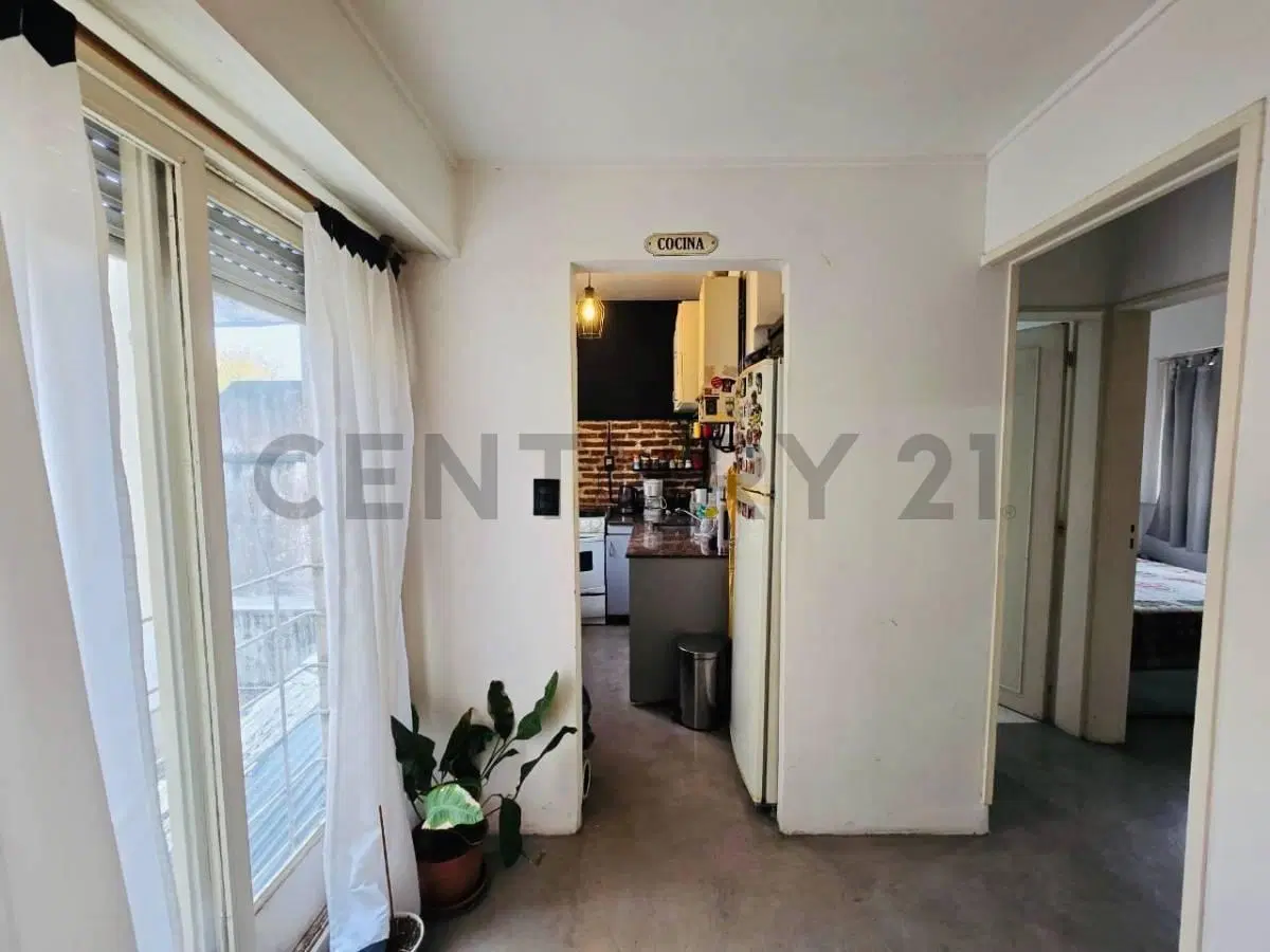 VENTA DEPARTAMENTO 3 AMBIENTES C/ TERRAZA COMPARTIDA - VERSALLES 3