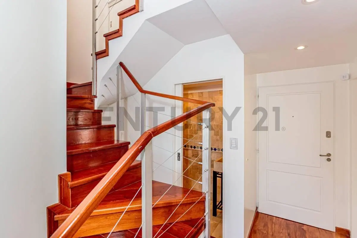 VENTA DEPARTAMENTO 4 AMB/ ESCRITORIO/ 2 BALCONES/ TERRAZA PROPIA/ COCHERA/LASCAÑITAS 2