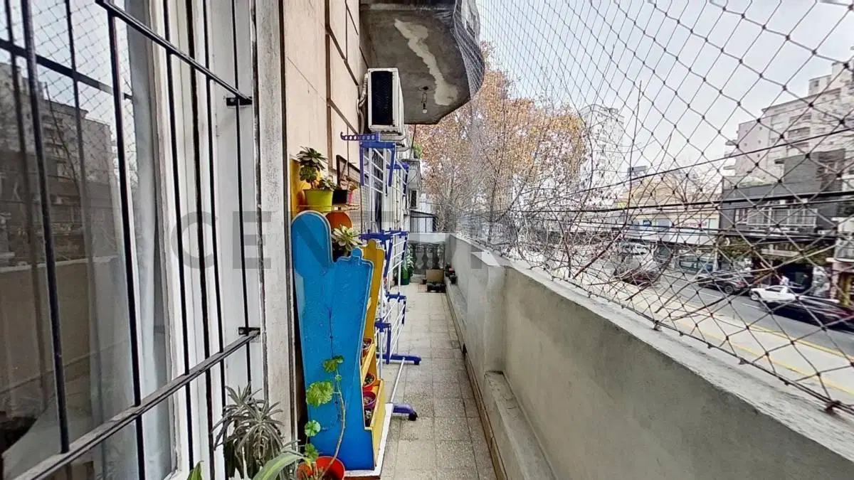 Venta Departamento 4 ambientes c/ Balcon y patio cubierto/ Villa Crespo 5