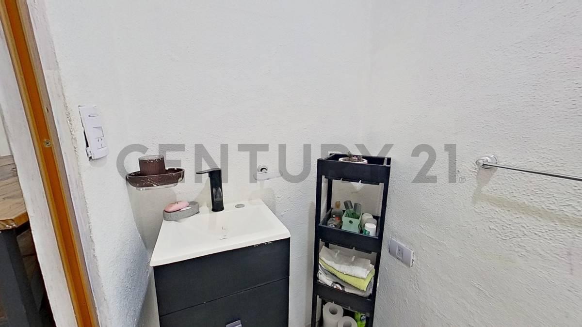 Foto de VENTA DEPARTAMENTO 3 AMBIENTES/DEPENDENCIA/BALCON/PATIO/VILLA CRESPO, imagen 2