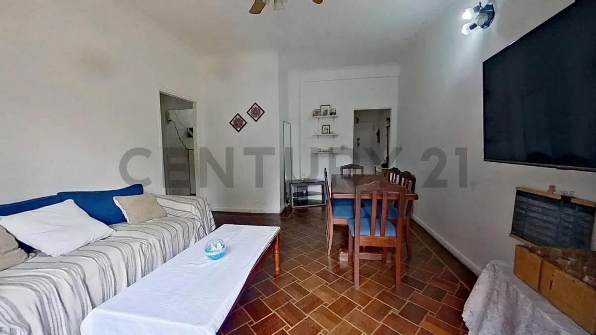 Venta Departamento 4 ambientes c/ Balcon y patio cubierto/ Villa Crespo 2