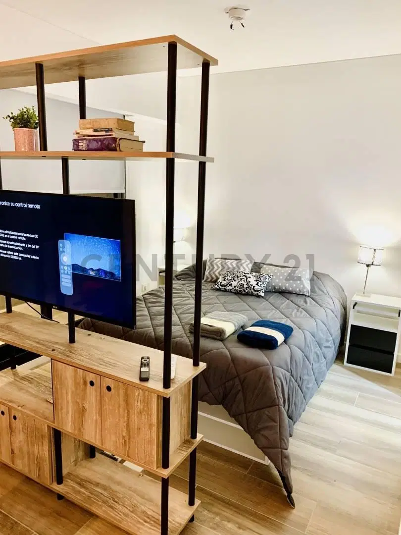 VENTA MONOAMBIENTE CON BALCON EN BOEDO 3