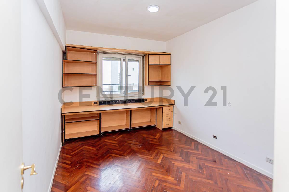 Foto de VENTA DEPARTAMENTO 3 AMBIENTES C/BALCON Y DEPENDENCIA EN BELGRANO., imagen 5