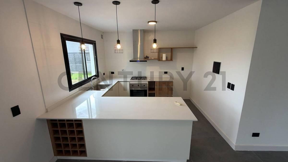Foto de VENTA | CASA | 4 AMBIENTES | SANTA SOFIA | PILAR DEL ESTE, imagen 3