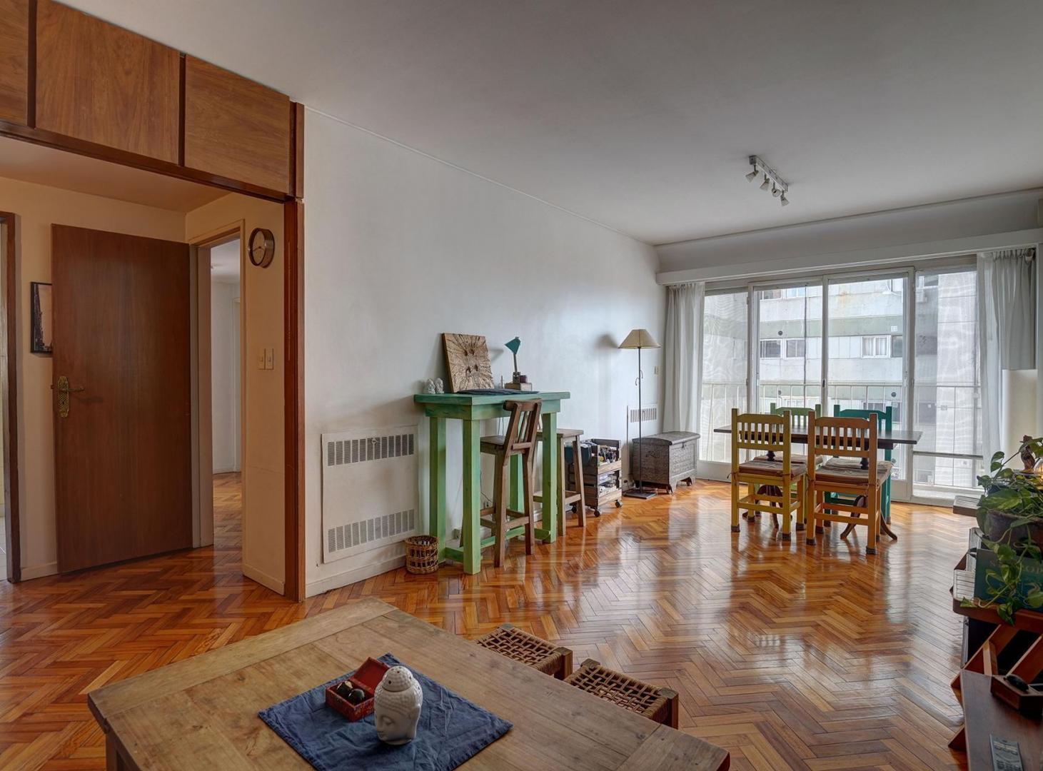 Foto de VENTA DEPARTAMENTO 3 AMBIENTES CON BALCON CORRIDO - BELGRANO, imagen 2