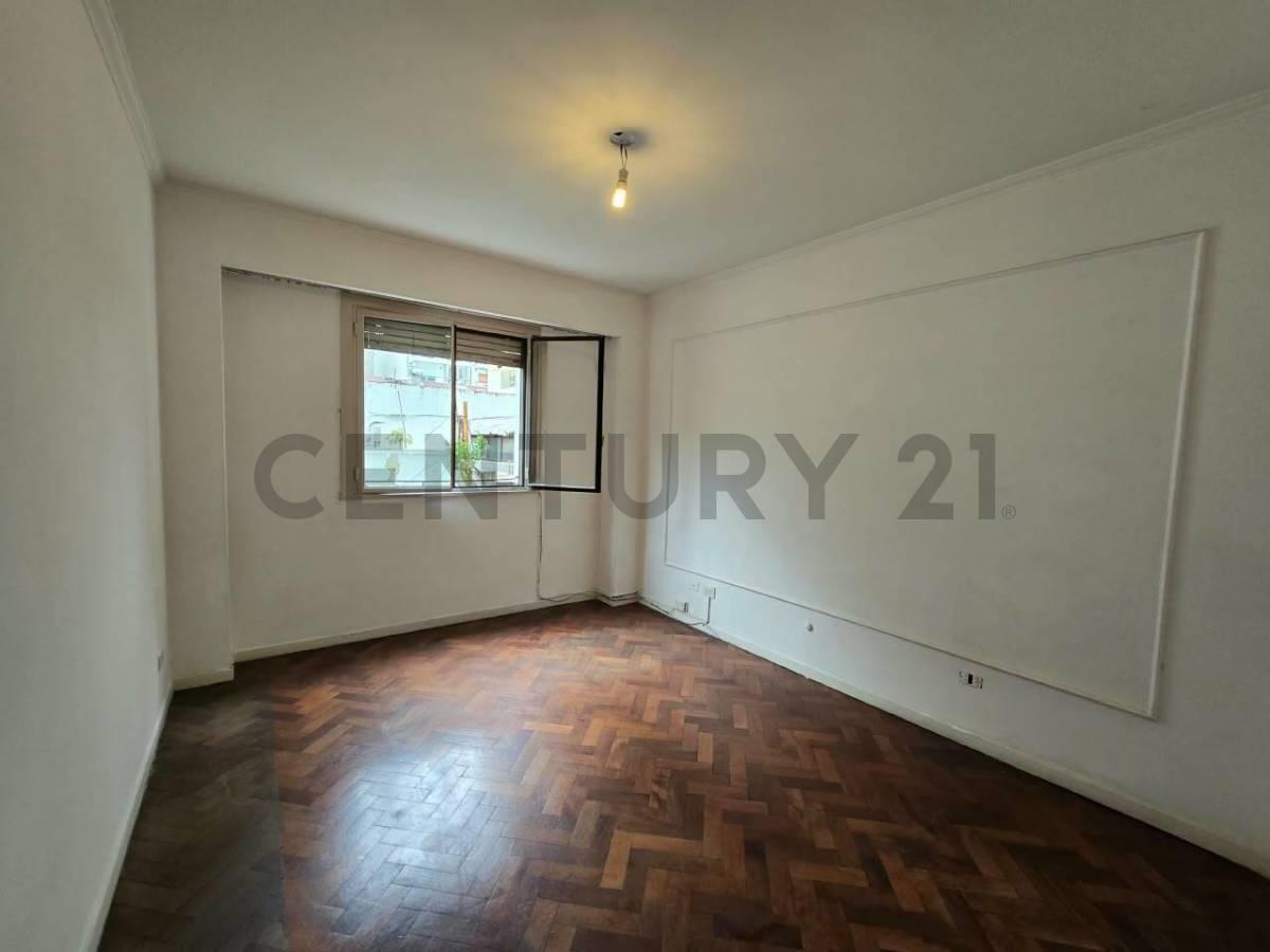 Foto de VENTA DEPARTAMENTO 4 AMBIENTES CON DEPENDENCIA - RETIRO, imagen 4