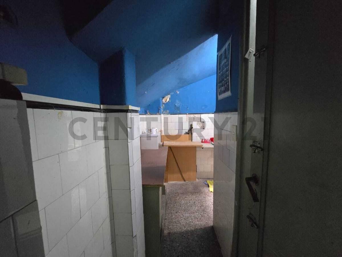 Foto de Alquiler Local Comercial a la calle - Monserrat, imagen 2