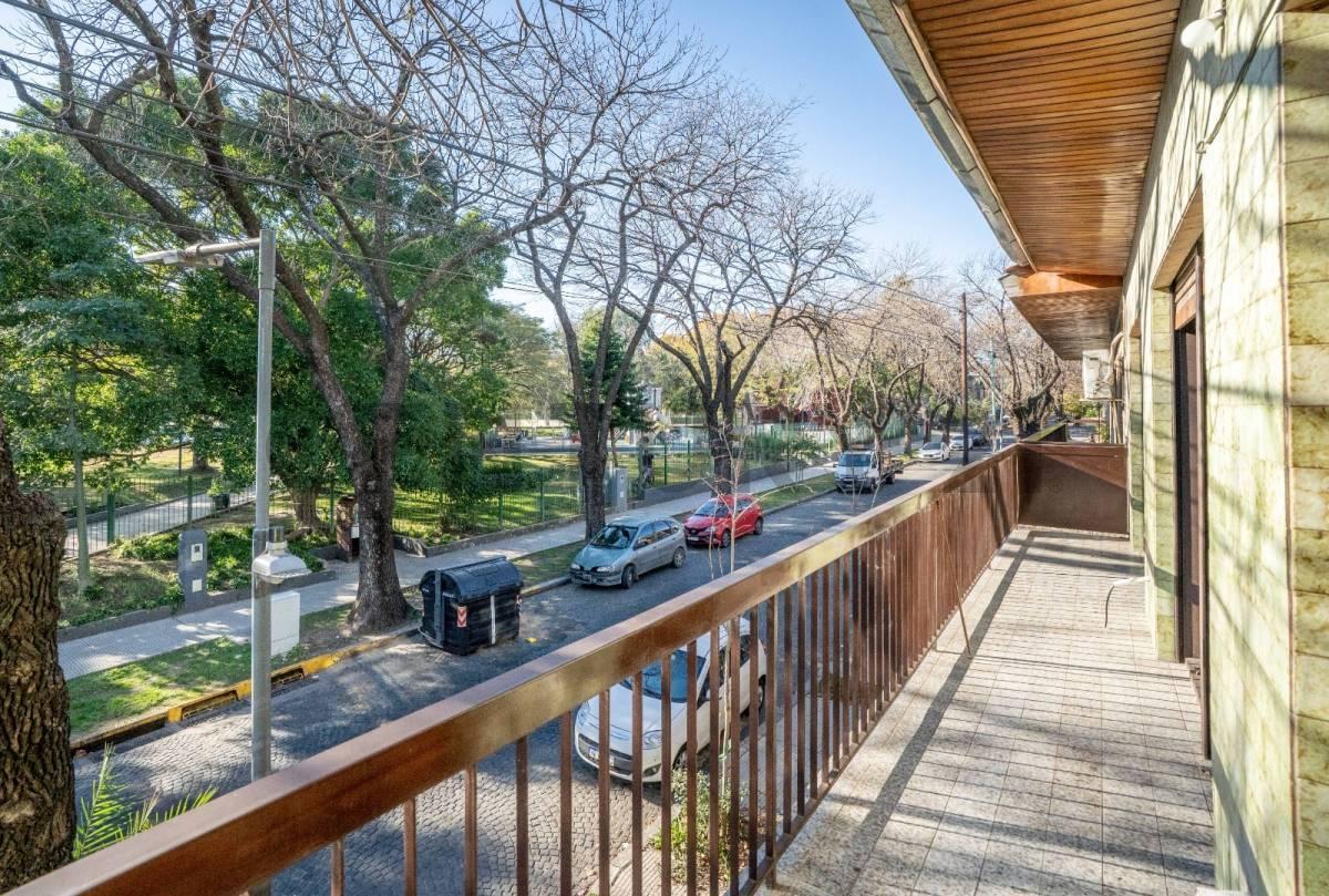 Foto de VENTA PH 5 AMBIENTES CON PATIO Y COCHERA RECICLADO A NUEVO - VILLA, imagen 5