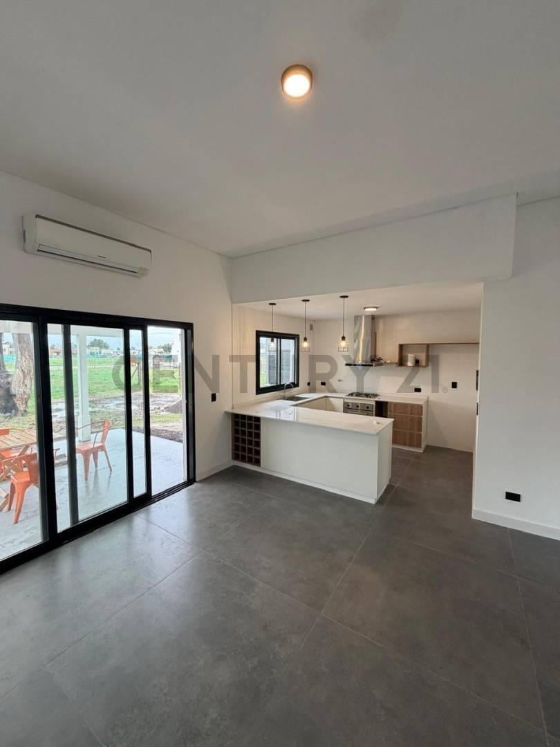 Foto de VENTA | CASA | 4 AMBIENTES | SANTA SOFIA | PILAR DEL ESTE, imagen 2