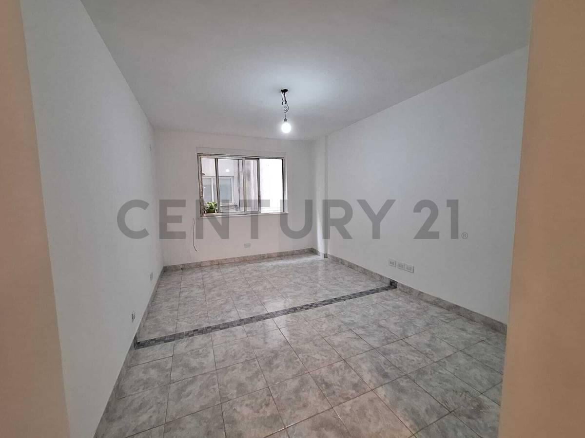 Foto de venta/monoambiente/refaccionado/retiro/ideal inversión, imagen 1