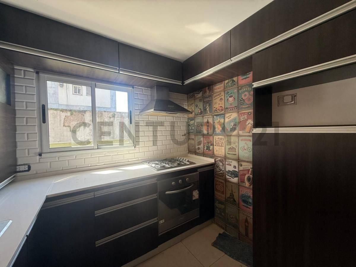 Foto de Alquiler departamento 4 Ambientes con balcón y cochera - Palermo, imagen 4
