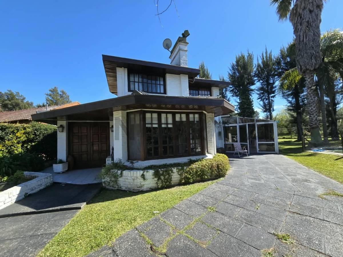 Foto de VENTA CASA 4 AMBIENTES CON PISCINA – COUNTRY CLUB BANCO PROVINCIA, imagen 1