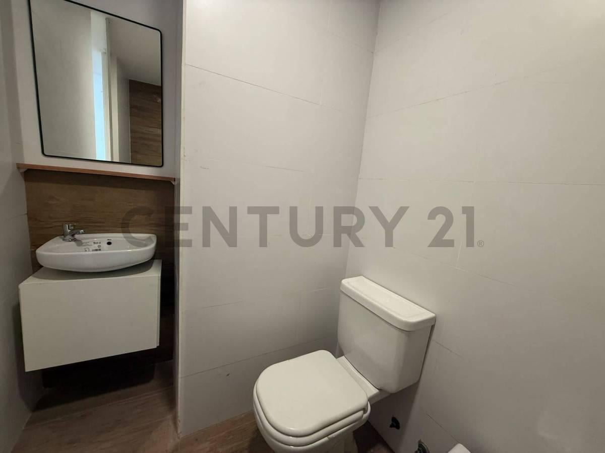 Foto de VENTA DEPARTAMENTO 2 AMBIENTES CON PATIO Y PARRILLA A ESTRENAR -FLORES, imagen 5
