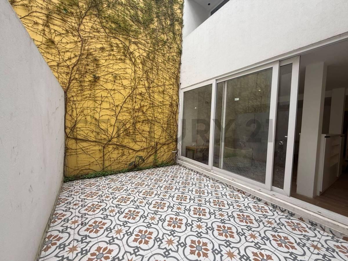 Foto de VENTA DEPARTAMENTO 3 AMBIENTES CON PATIO A ESTRENAR -FLORES, imagen 2