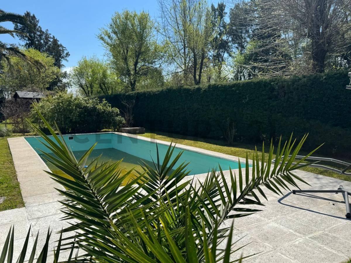 Foto de VENTA CASA 5 AMBIENTES CON PISCINA Y PARQUE - SEGUNDAS COLINAS PILAR, imagen 1