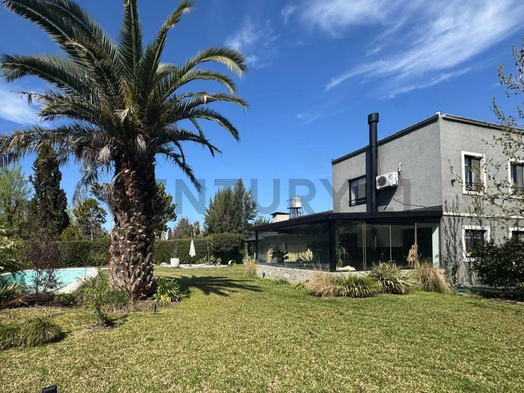 Foto de VENTA CASA 5 AMBIENTES CON PISCINA Y PARQUE - SEGUNDAS COLINAS PILAR, imagen 3