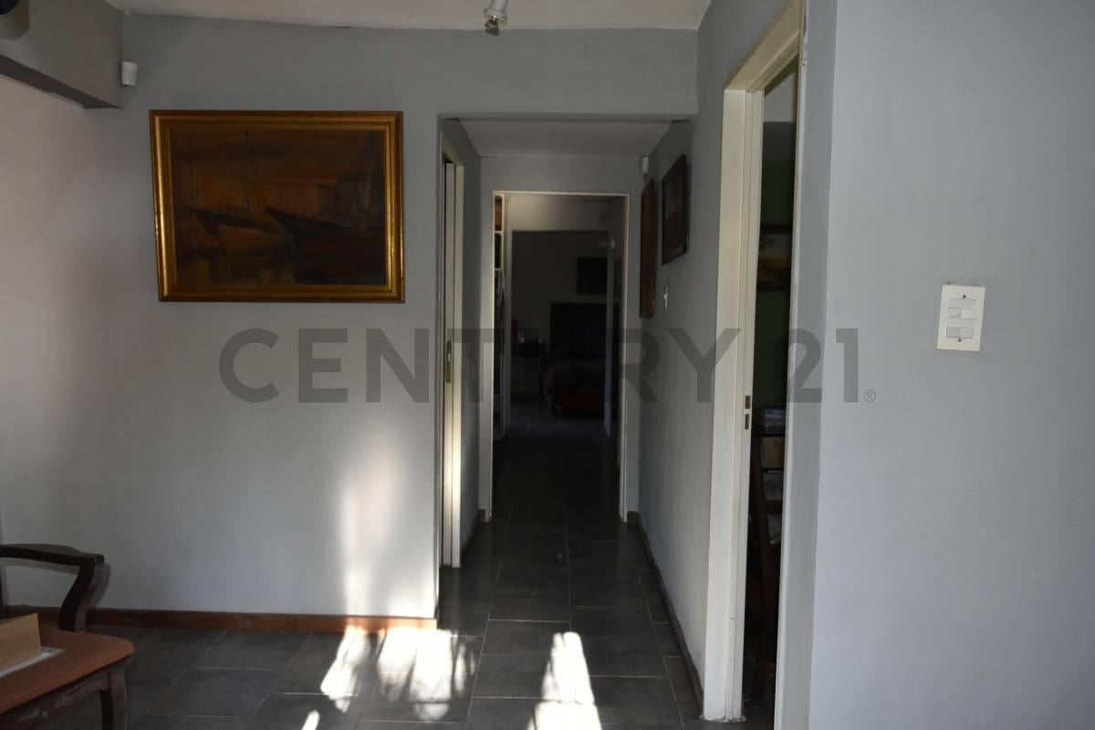 Foto de VENTA CASA 4 AMB CON ESCRITORIO Y PLAYROOM – ESCOBAR, imagen 3