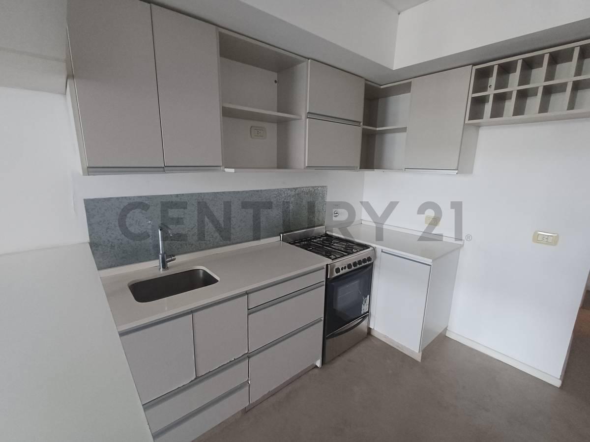 Foto de Alquiler Monoambiente Super Luminoso con Balcón, Full Amenities en, imagen 3