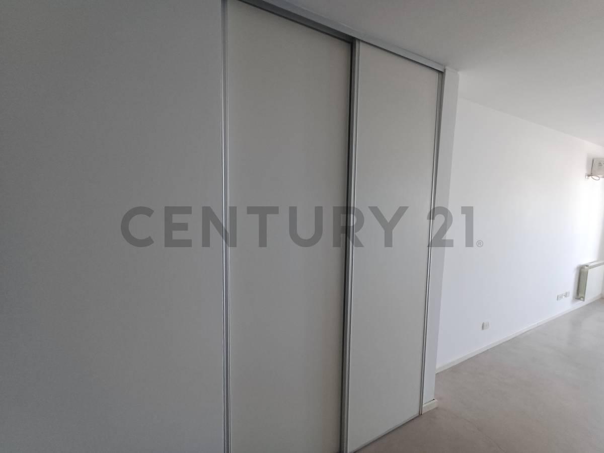 Foto de Alquiler Monoambiente Super Luminoso con Balcón, Full Amenities en, imagen 5