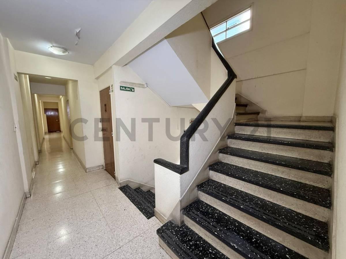 Foto de VENTA DEPARTAMENTO 2 AMBIENTES CON BALCON EN EL BARRIO DE LA BOCA, imagen 3