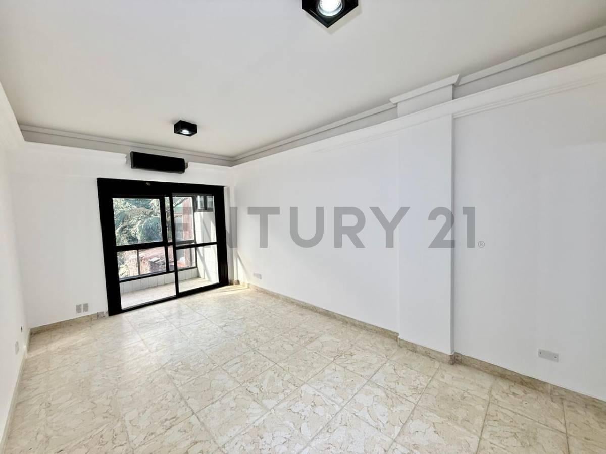 Foto de VENTA DEPARTAMENTO 2 AMBIENTES CON BALCON EN EL BARRIO DE LA BOCA, imagen 1