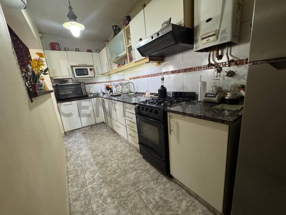 Foto de VENTA | CASA 4 AMBIENTES A REFACCIONAR I CON QUINCHO Y PISCINA |, imagen 2