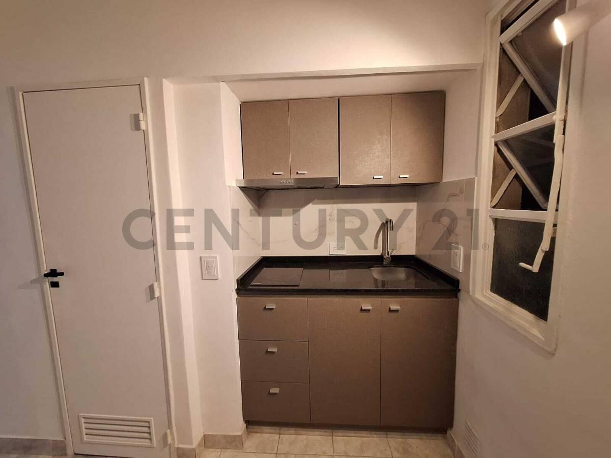 Foto de venta/monoambiente/refaccionado/retiro/ideal inversión, imagen 1