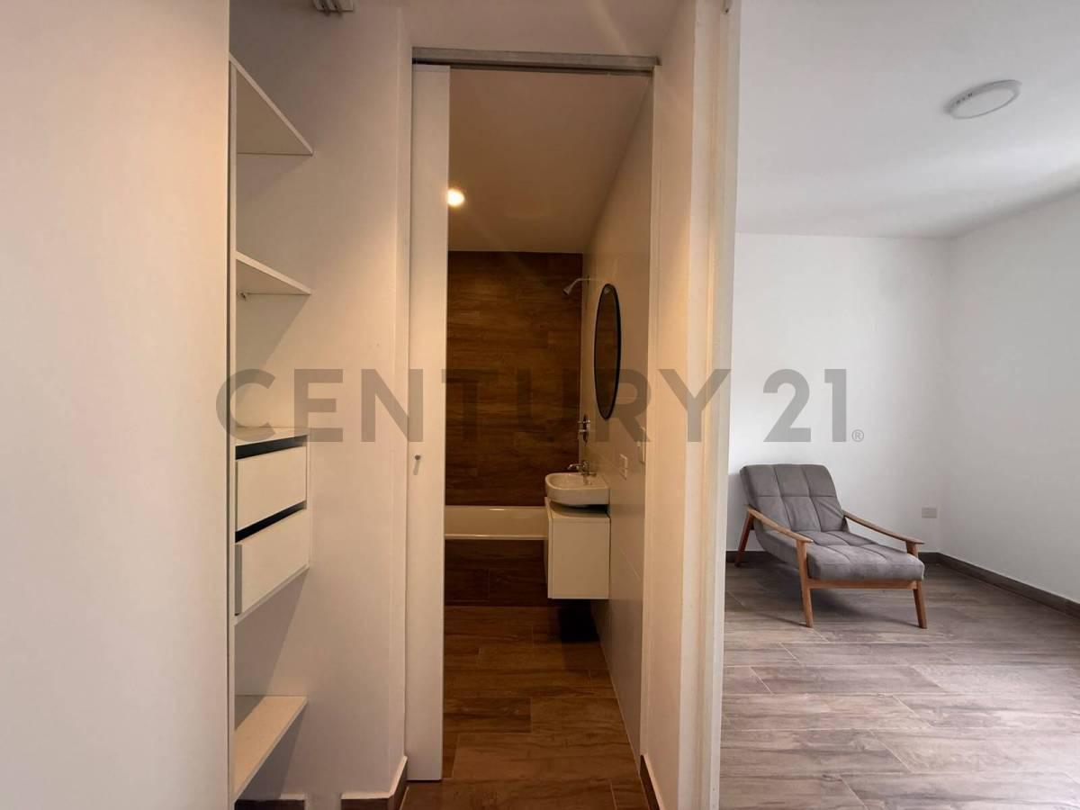 Foto de VENTA DEPARTAMENTO 2 AMBIENTES CON BALCON Y PARRILLA A ESTRENAR -FLORES, imagen 4