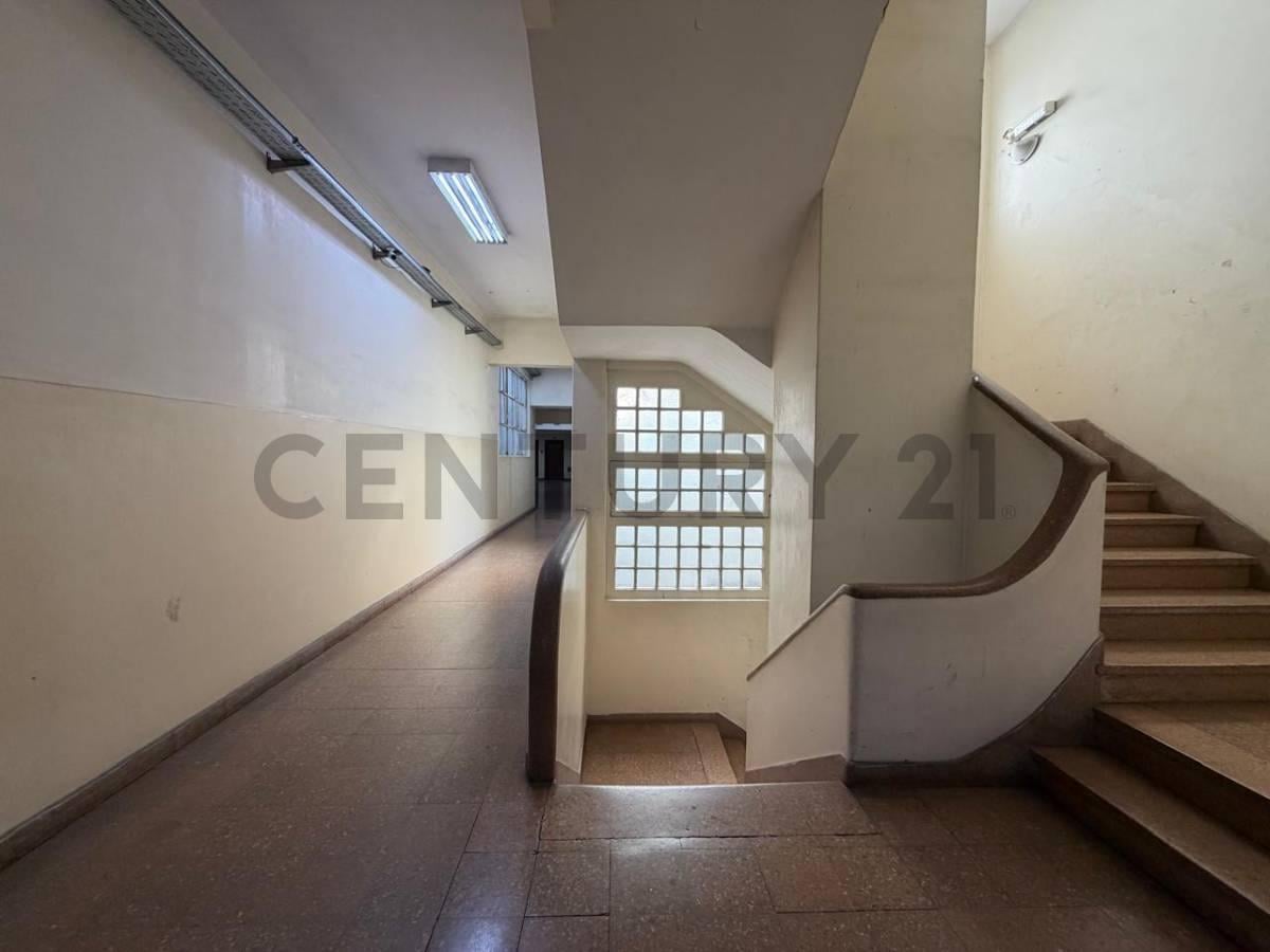 Foto de VENTA OFICINA - MONSERRAT, imagen 2